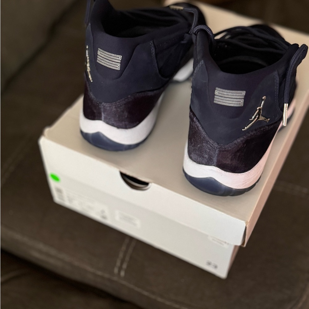 Jordan Retro 11 midnight navy